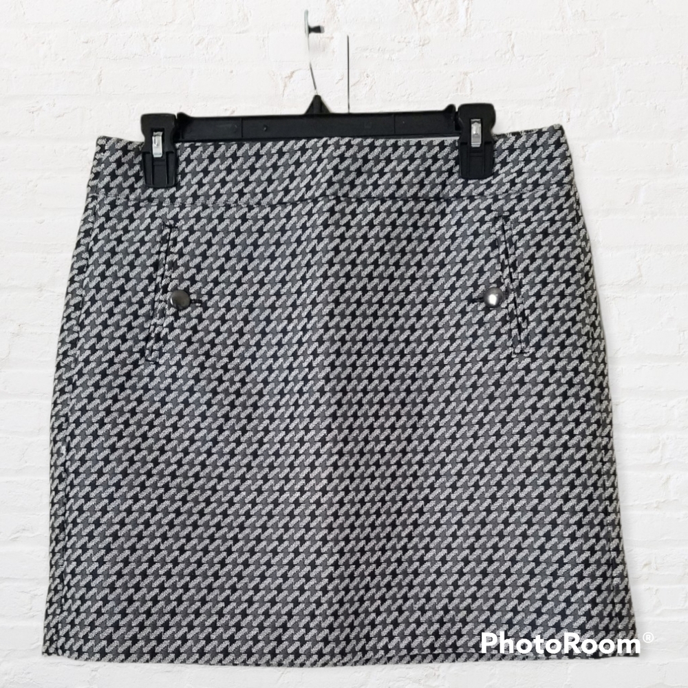 Loft Academia Career Gray and Black Mini Skirt Size 8 petite